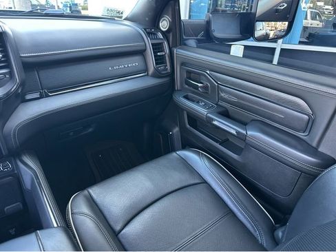 Used 2022 RAM 3500 Limited image 14