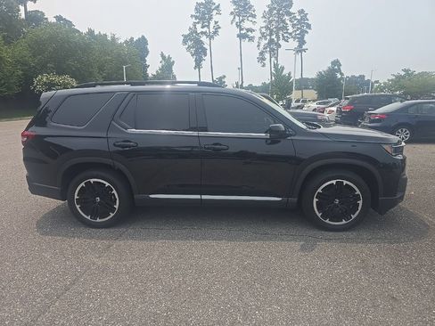 Used 2026 Honda Pilot Touring image 4
