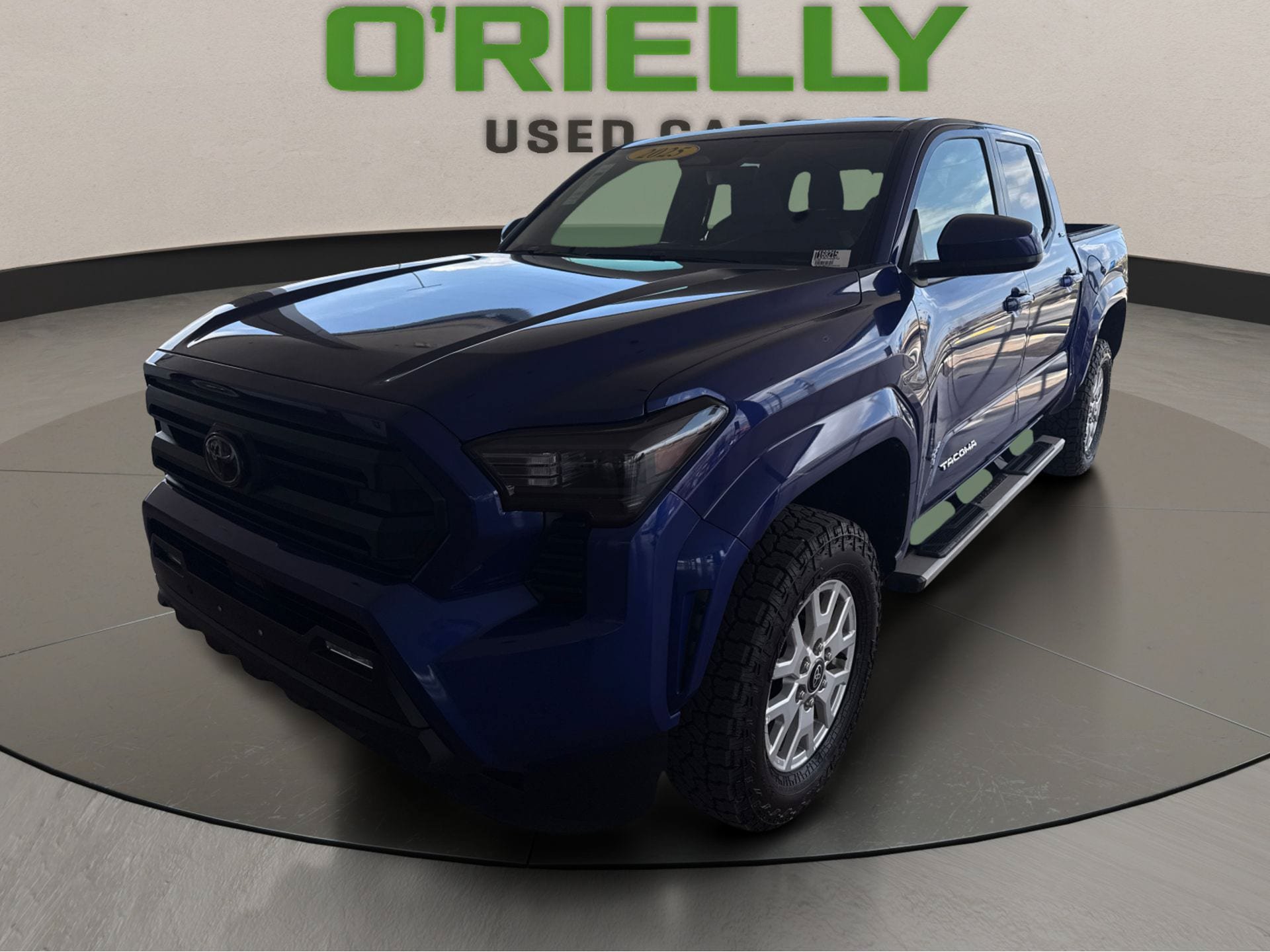 Used 2025 Toyota Tacoma SR5 AWD/4WD image 1