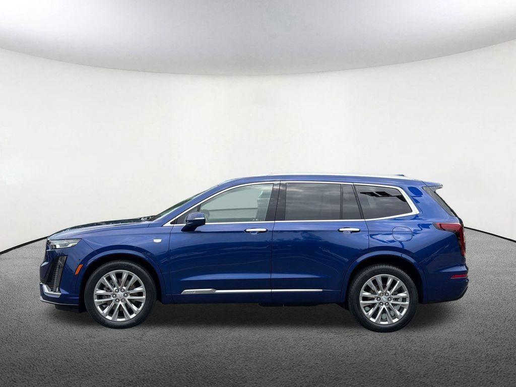 Certified 2023 Cadillac XT6 Premium Luxury AWD/4WD image 17