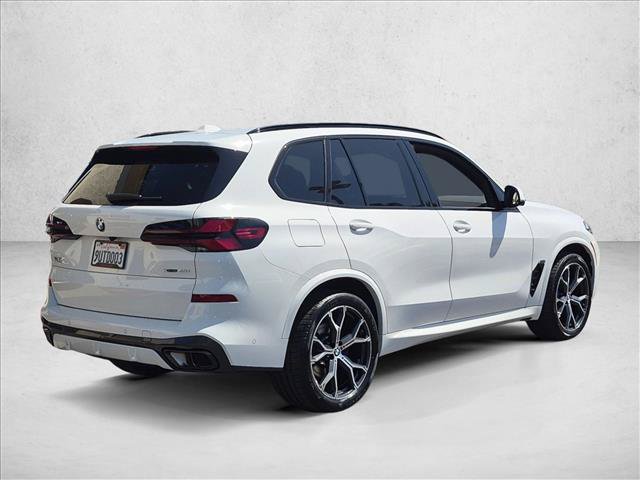 Used 2026 BMW X5 xDrive40i w/ M Sport Package AWD/4WD image 5