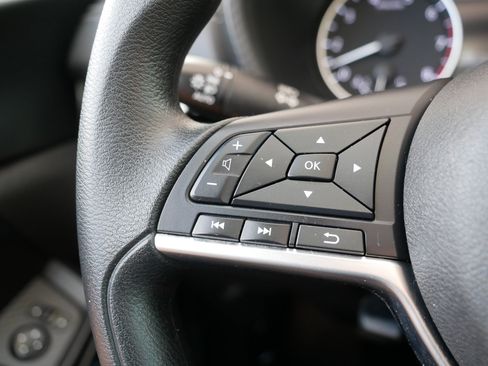 Certified 2023 Nissan Sentra SV FWD image 28