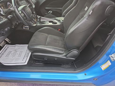 Used 2019 Dodge Challenger R/T Scat Pack w/ T/A Package image 17