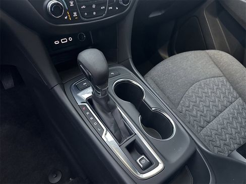 Used 2024 Chevrolet Equinox LT image 31