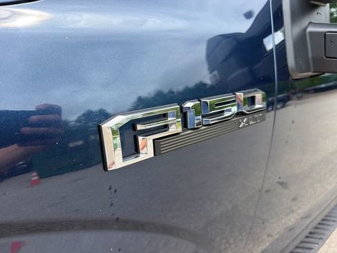 Used 2019 Ford F150 XLT w/ Equipment Group 302A Luxury AWD/4WD image 9