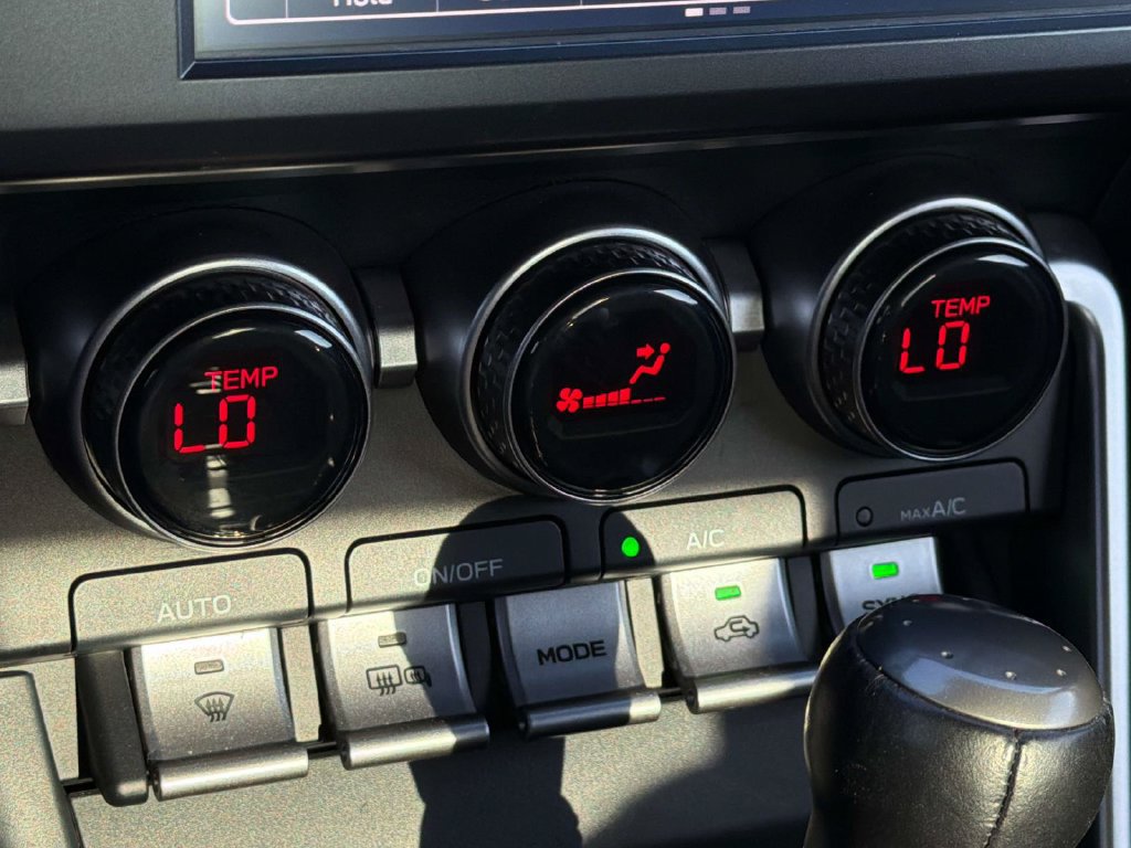 Used 2022 Toyota GR86 Premium RWD image 26