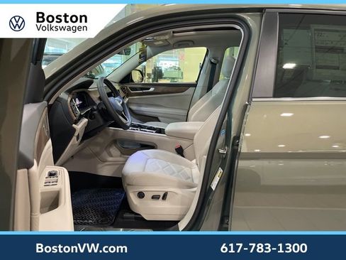 New 2026 Volkswagen Atlas SE image 7