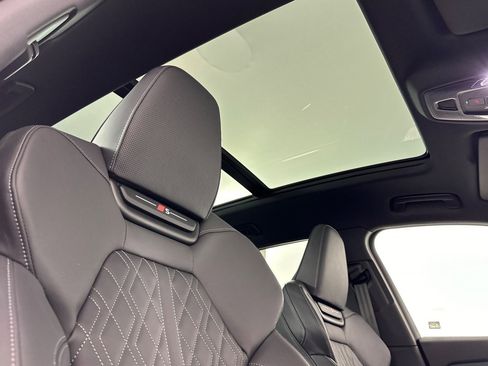 New 2025 Audi SQ6 e-tron Premium Plus image 16