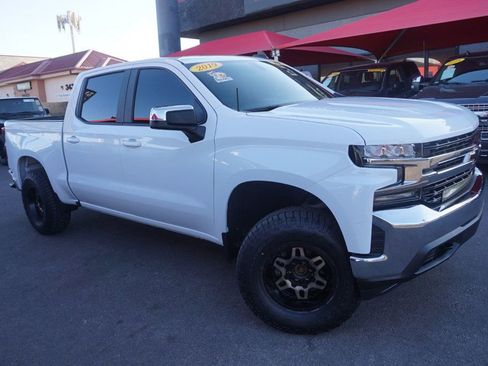 Used 2019 Chevrolet Silverado 1500 LT w/ All-Star Edition AWD/4WD image 2