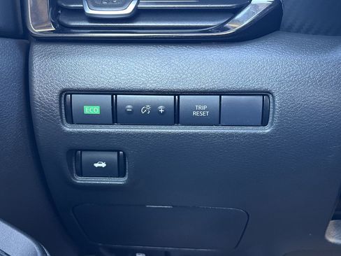 Used 2024 Nissan Sentra SV image 16