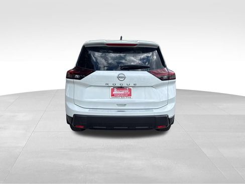 New 2026 Nissan Rogue SV FWD image 3