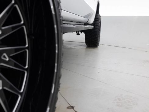 Used 2020 GMC Sierra 1500 Elevation image 22