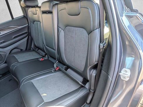 New 2026 Jeep Grand Cherokee Altitude AWD/4WD image 12