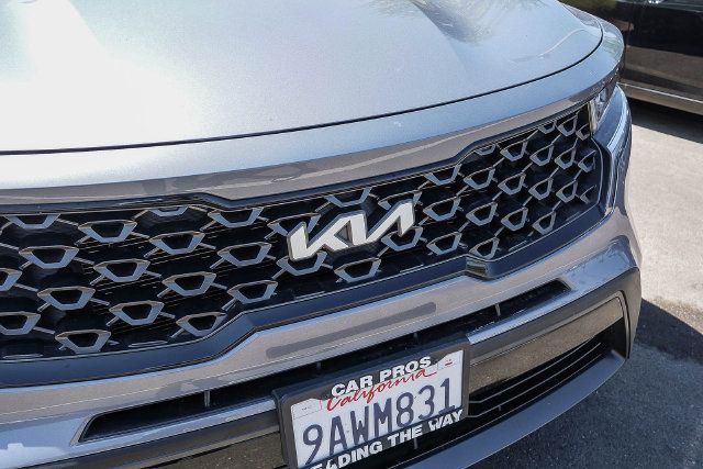 Certified 2022 Kia Sorento S AWD/4WD image 4
