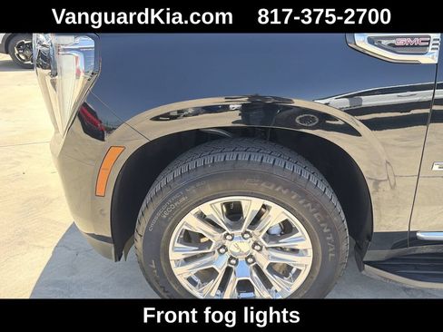 Used 2025 GMC Yukon XL Denali AWD/4WD image 22