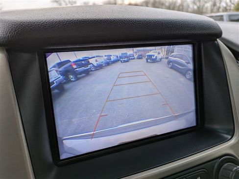 Used 2019 GMC Yukon XL Denali image 29