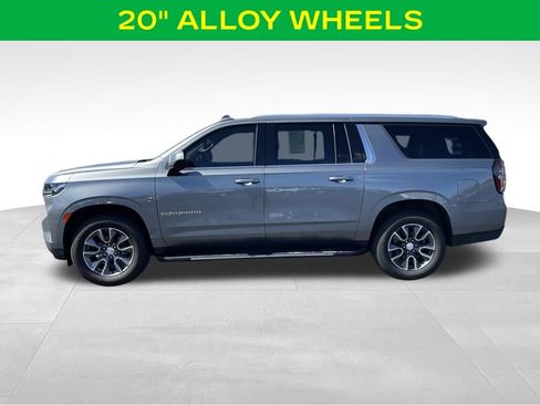 Used 2021 Chevrolet Suburban LS AWD/4WD image 7