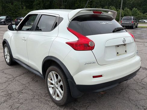 Used 2013 Nissan Juke SL FWD image 2
