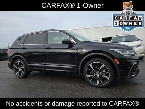 Used 2024 Volkswagen Tiguan SEL R-Line image 3