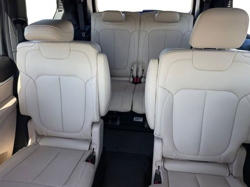 New 2025 Jeep Grand Cherokee L Limited w/ Luxury Tech Group II image 13