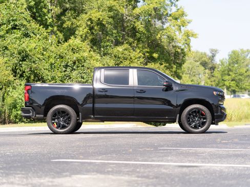 Used 2022 Chevrolet Silverado 1500 RST w/ Redline Edition AWD/4WD image 5