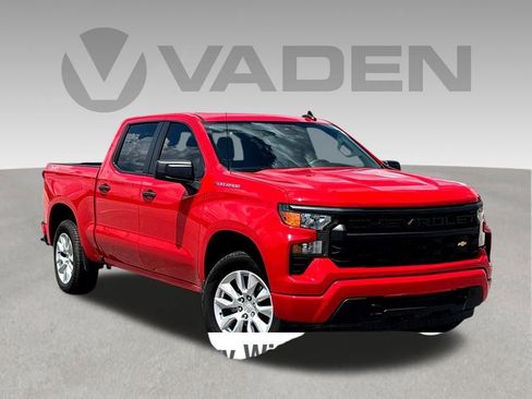 Used 2024 Chevrolet Silverado 1500 Custom AWD/4WD image 1