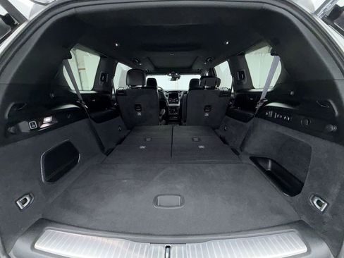 Used 2024 Jeep Grand Cherokee L Overland w/ Trailer Tow Package image 15