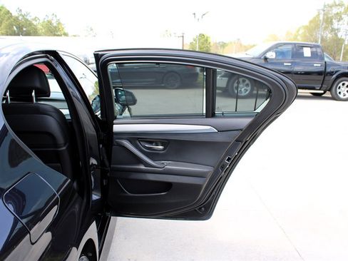 Used 2015 BMW 550i xDrive Sedan image 44