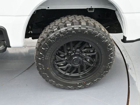 Used 2024 Ford F250 Lariat AWD/4WD image 28