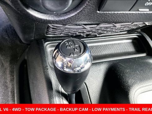 Used 2017 Jeep Wrangler Unlimited Sport w/ Quick Order Package 24S AWD/4WD image 15