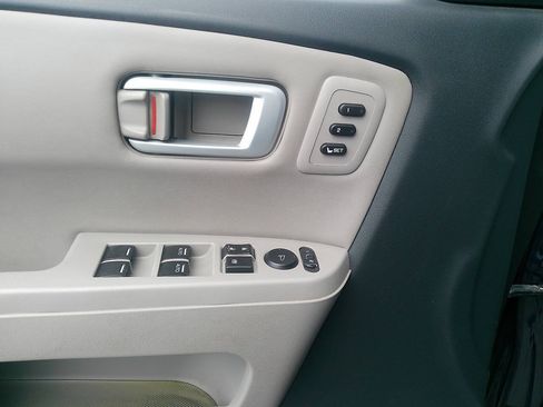 Used 2012 Honda Pilot Touring image 15