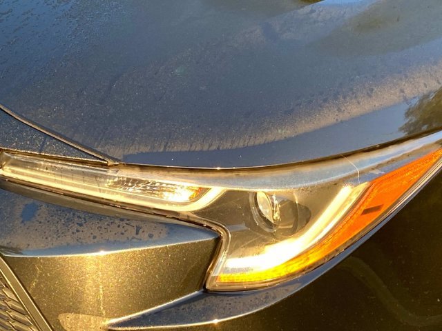 Used 2021 Toyota Corolla LE FWD image 5