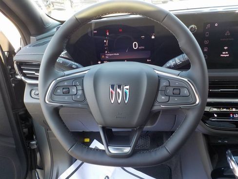 New 2025 Buick Envista Avenir image 29