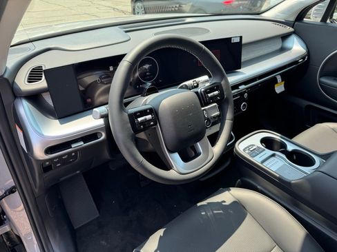 New 2026 Hyundai Ioniq 9 SEL image 16