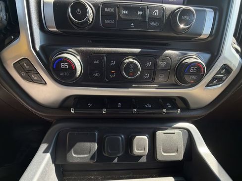 Used 2015 GMC Sierra 1500 SLT w/ SLT Crew Cab Value Package AWD/4WD image 21
