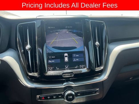Used 2019 Volvo XC60 T5 Momentum w/ Premium Package FWD image 17