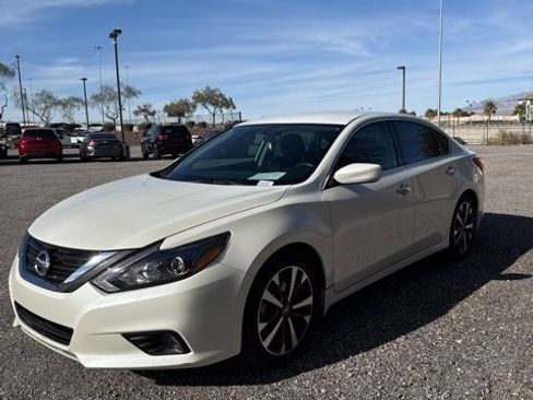 Used 2016 Nissan Altima 2.5 SR image 1