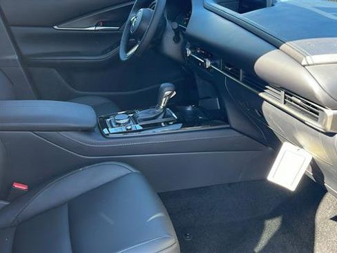New 2025 MAZDA CX-30 AWD 2.5 S w/ Select Sport Pkg image 32