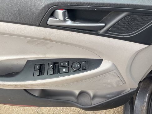 Used 2016 Hyundai Tucson SE w/ Option Group 02 image 9