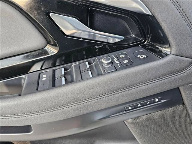 Used 2022 Land Rover Range Rover Evoque R-Dynamic SE AWD/4WD image 27