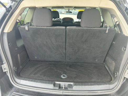 Used 2013 Dodge Journey SXT w/ Flexible Seating Group FWD image 18