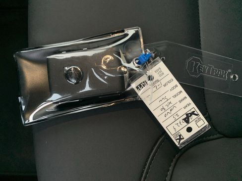 Used 2025 Volvo XC90 B5 Plus image 37