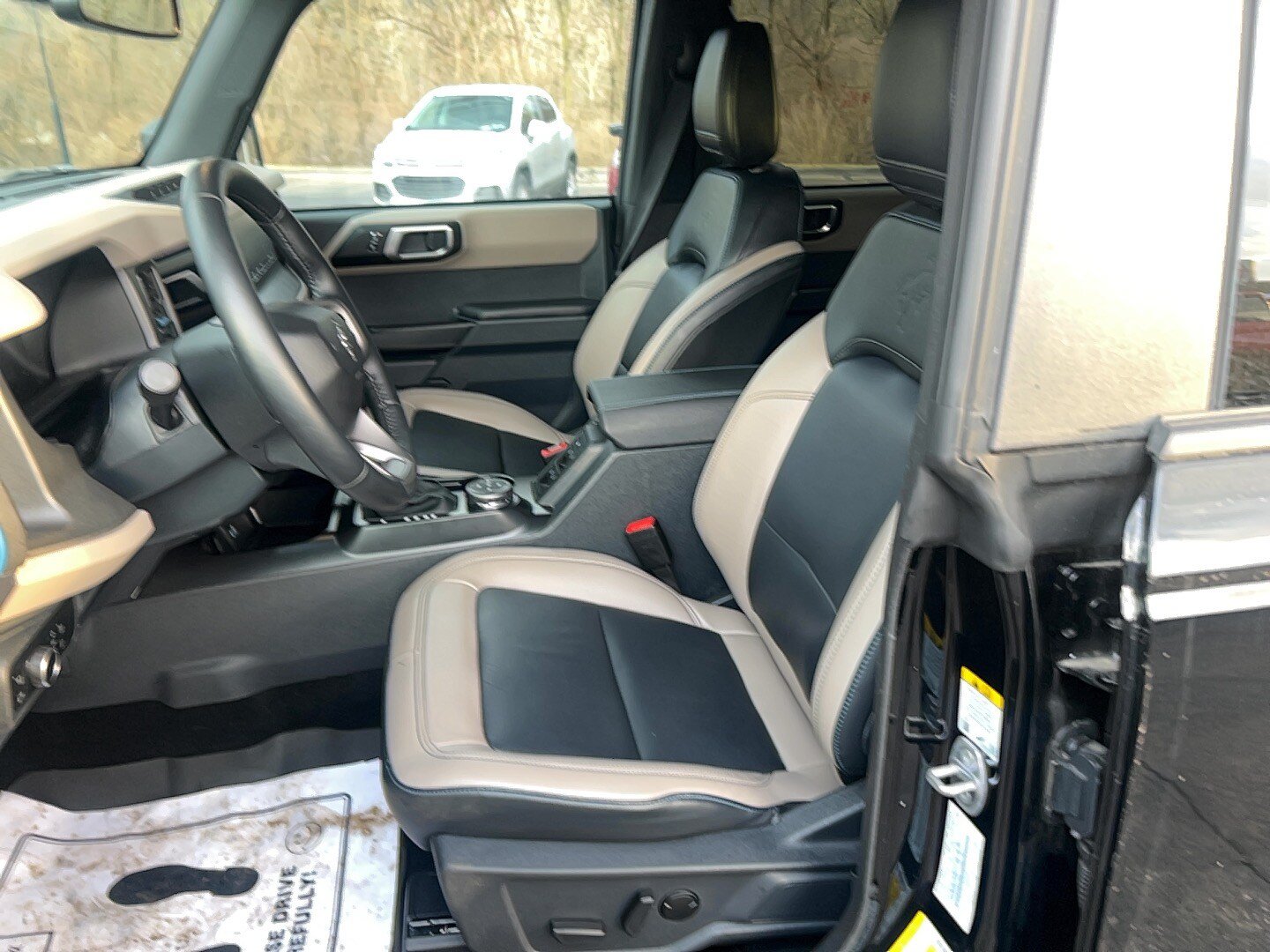 Used 2024 Ford Bronco Wildtrak AWD/4WD image 12