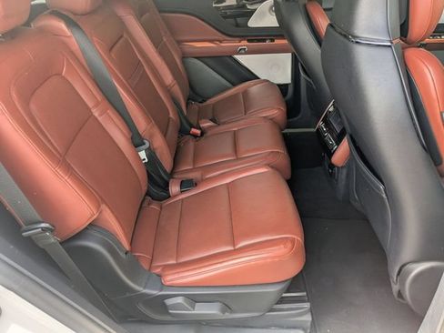 Used 2025 Lincoln Aviator Reserve w/ Equipment Group 201A AWD/4WD image 22