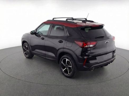 Used 2023 Chevrolet TrailBlazer RS w/ Convenience Package FWD image 5