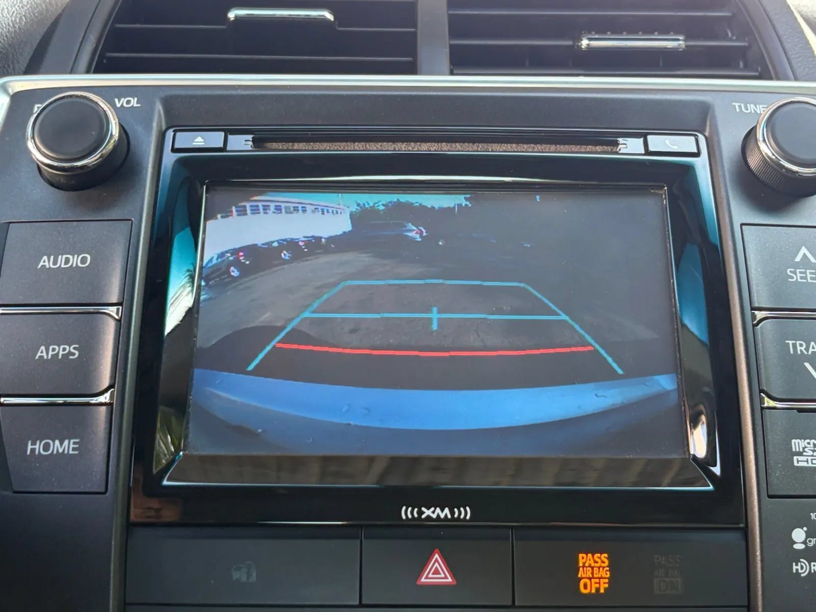 Used 2017 Toyota Camry SE FWD image 31