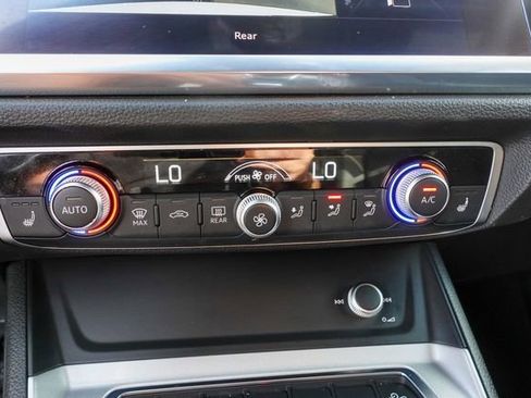 Used 2021 Audi Q3 2.0T Premium image 17