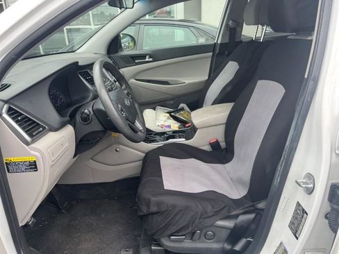 Used 2017 Hyundai Tucson SE image 12