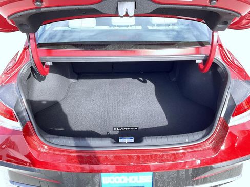 New 2026 Hyundai Elantra Limited image 11