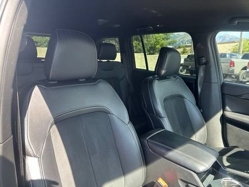 Certified 2023 Jeep Grand Cherokee Altitude AWD/4WD image 16